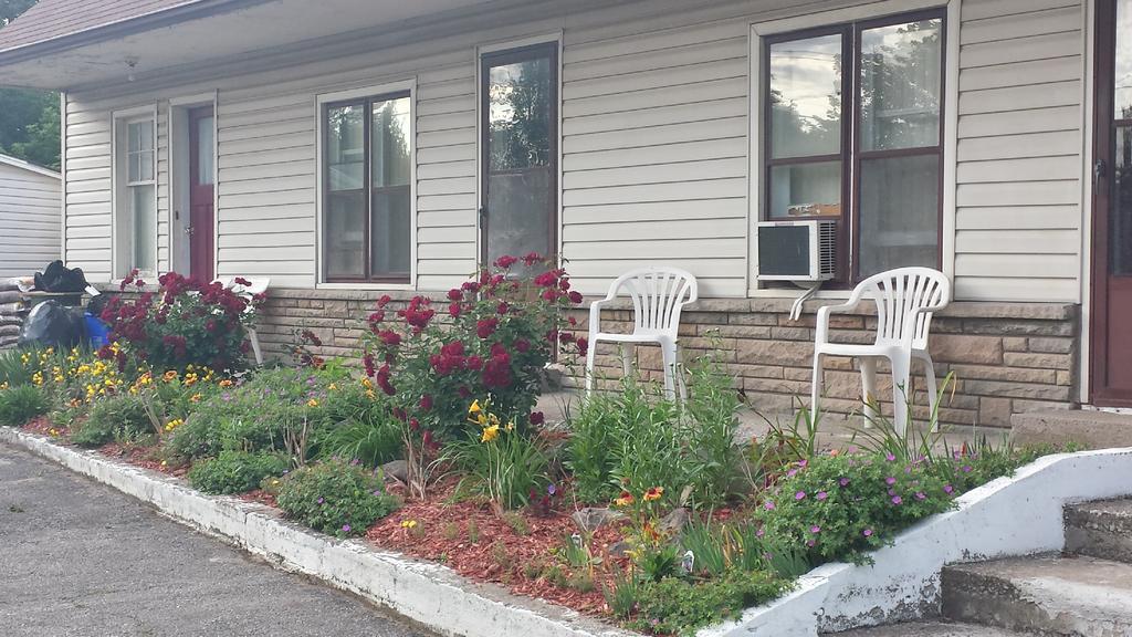 Hipwell'S Motel Fonthill Kültér fotó