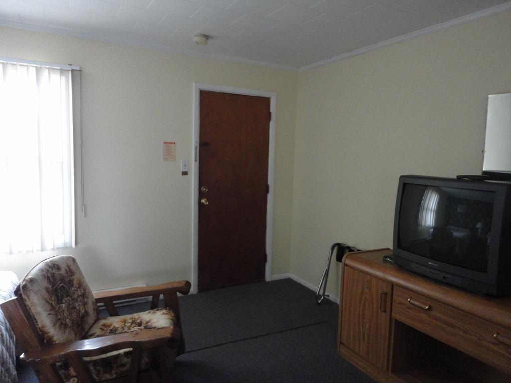 Hipwell'S Motel Fonthill Szoba fotó