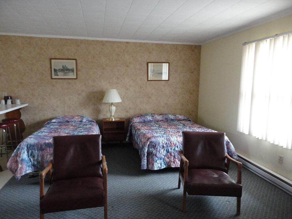 Hipwell'S Motel Fonthill Kültér fotó