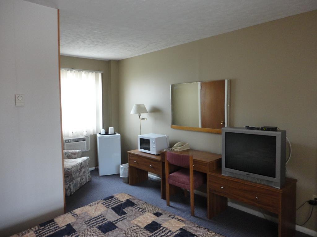 Hipwell'S Motel Fonthill Kültér fotó