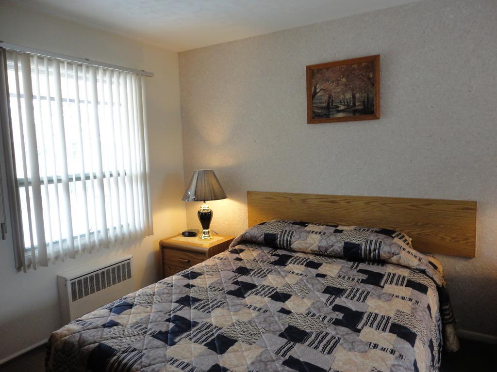 Hipwell'S Motel Fonthill Kültér fotó